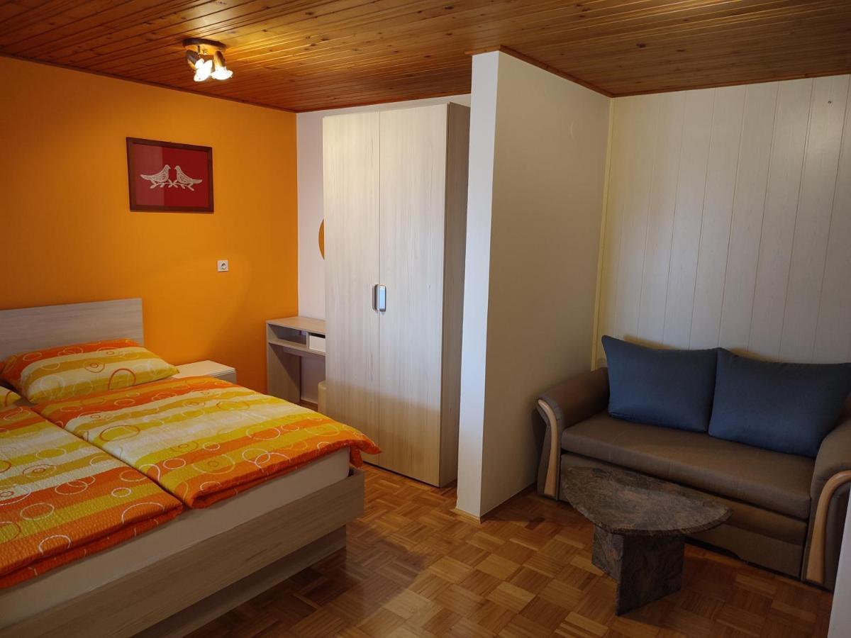 Gostilna Pension Blegos Poljane nad Škofjo Loko Exterior foto